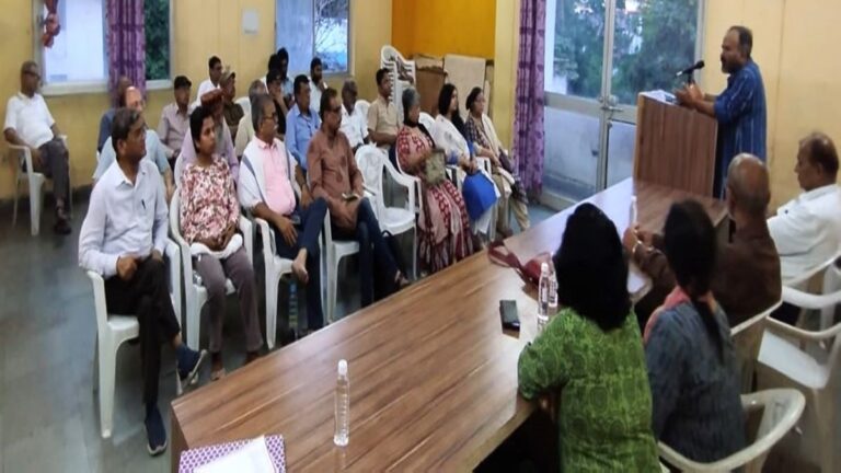 साम्राज्यवाद के ख़िलाफ़ जंग का एक मैदान है साहित्य