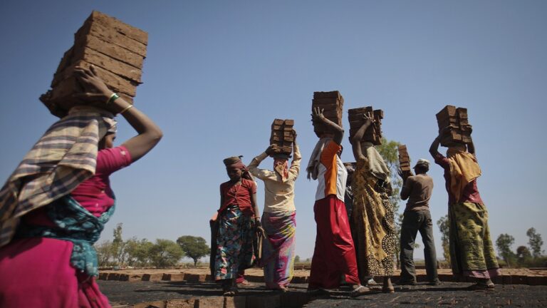 मोदी की वापसी मजदूरों की आधुनिक गुलामी की गारंटी