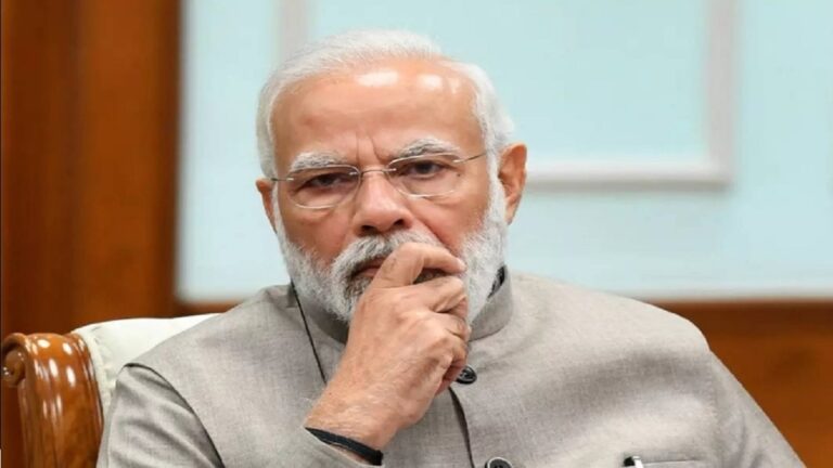 पीएम मोदी को राहुल गांधी या इंडिया गठबंधन से कम    आरएसएस से ज़्यादा खतरा है