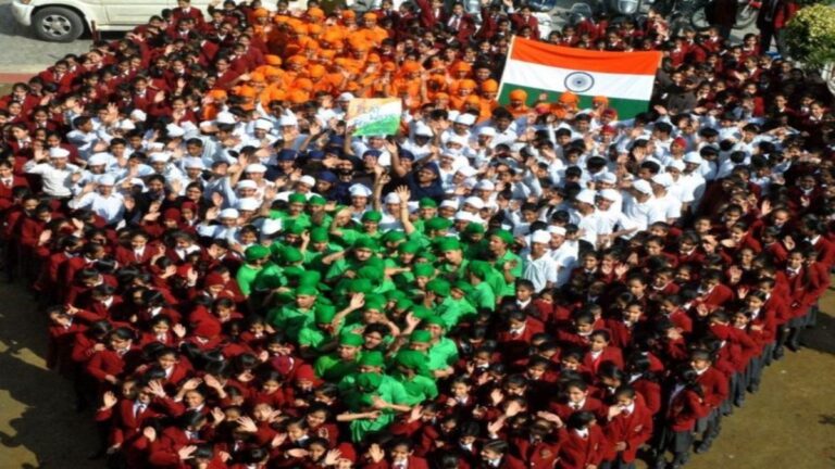 गलत इरादों के साथ तैयार दुश्चक्र से भारत को बाहर निकलना ही होगा