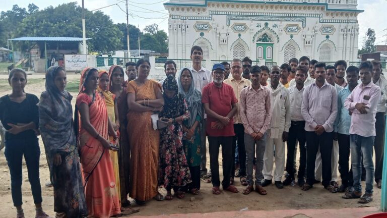 सुपर रिच पर टैक्स लगाकर रोजगार दे सरकार