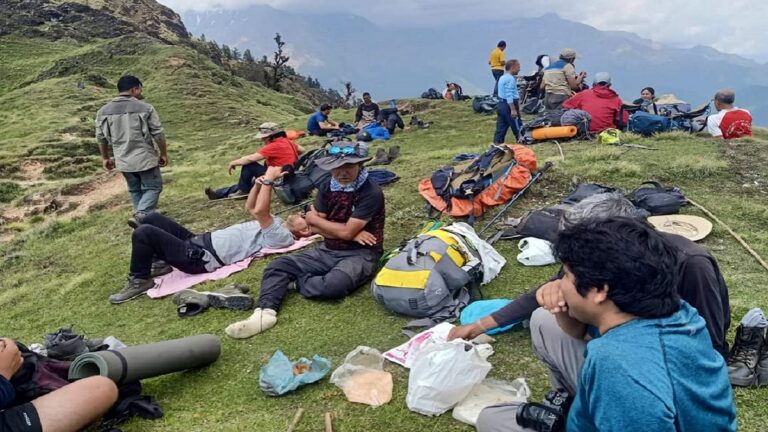 हिमालय को जानने के लिए 1150 किमी पैदल यात्रा