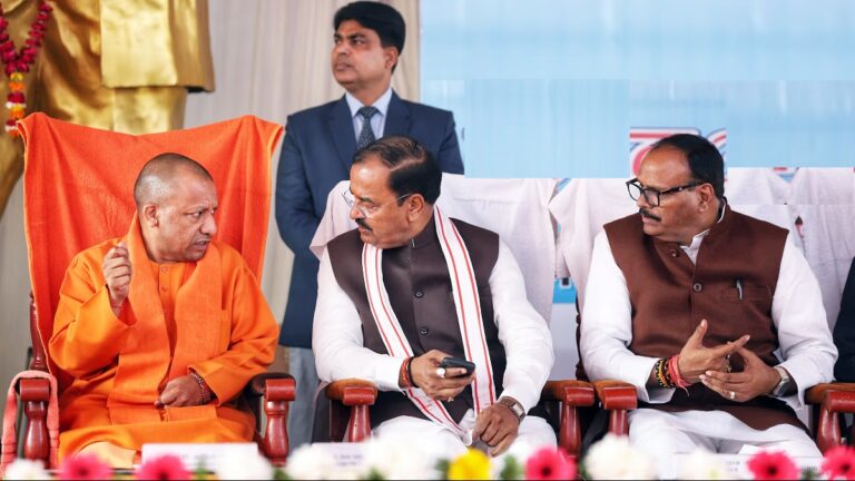 उत्तर प्रदेश: भाजपा के अंदर चुनाव समीक्षा नहीं, दिल्ली की शह पर तीखा सत्ता संघर्ष चल रहा है