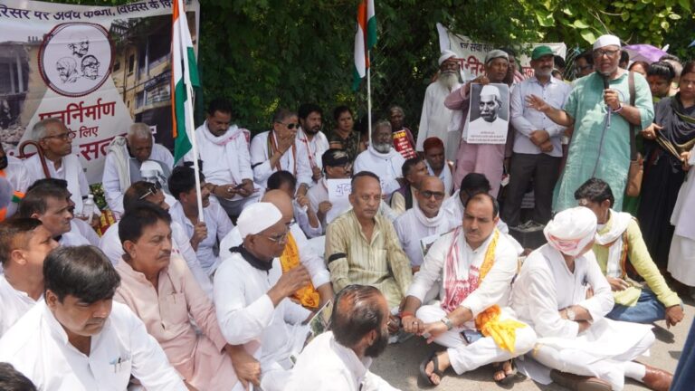 सर्व सेवा संघः गांधी-जेपी की विरासत के लिए फिर छिड़ी बड़ी लड़ाई, देश भर में सत्याग्रह आंदोलन का ऐलान