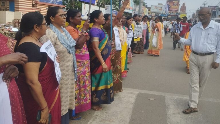कोलकाता, बिहार और उधमसिंह नगर में बलात्कार और हत्या की घटनाओं के खिलाफ देश भर में विरोध प्रदर्शन