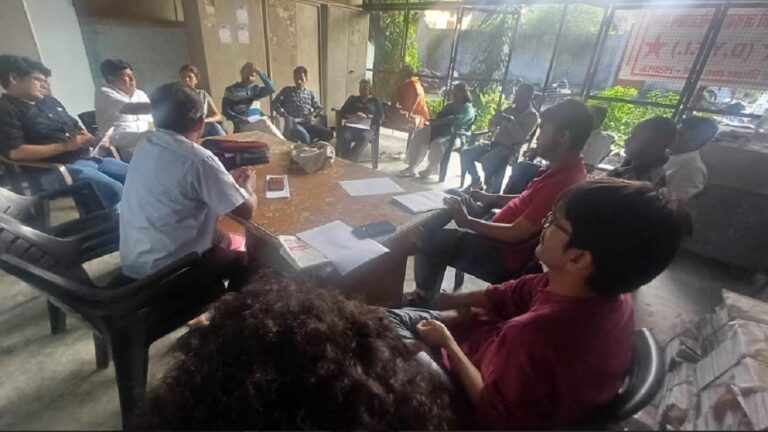 शिक्षा, स्वास्थ्य व रोजगार की गारंटी करें सरकार, सुपर रिच पर टैक्स लगाकर जुटाएं संसाधन