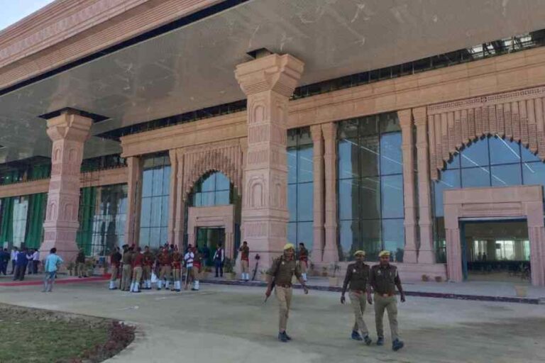 अयोध्या में विमानों के लिए यात्रियों का टोटा, कई नियमित उड़ानें रद्द