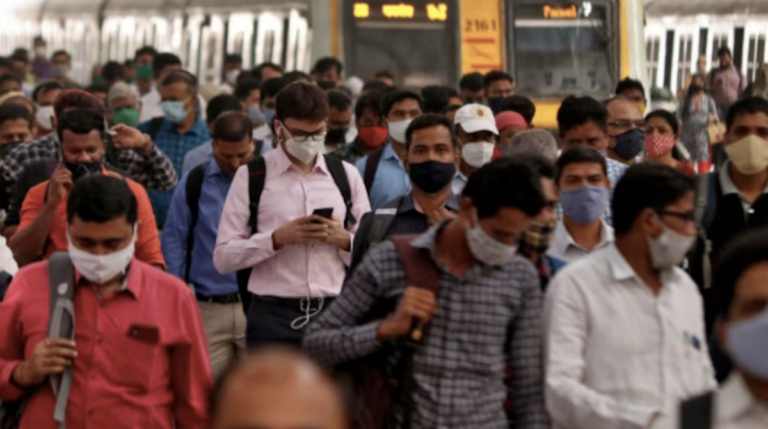 दिशाहीन हो चुका है मध्य वर्ग