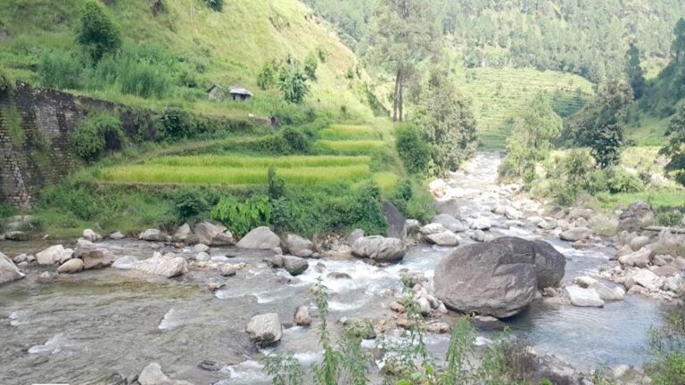 ग्राउंड रिपोर्ट: पुल बनने के इंतजार में सारी उम्र निकल गई-उमराव दोसाद