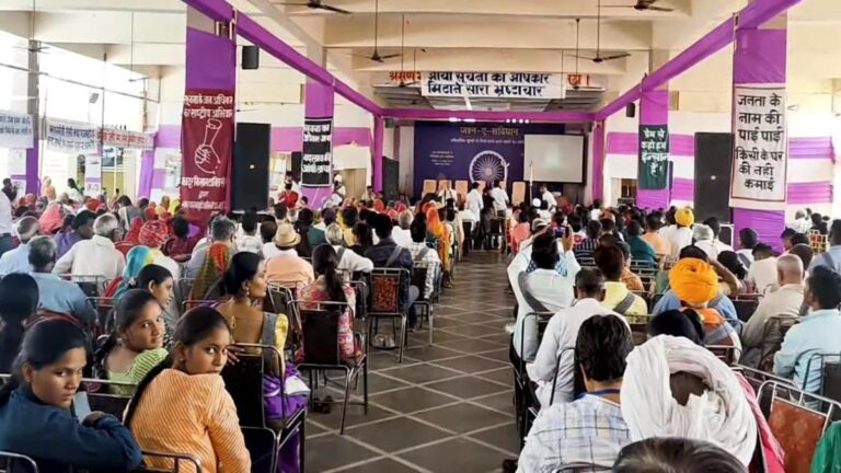 मोदी सरकार में सूचना के अधिकार पर ग्रहण?
