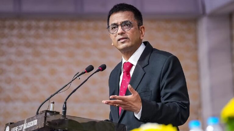 साधारण नागरिक क्या करे ! पिटीशन पर भरोसा करे या प्रार्थना पर ?