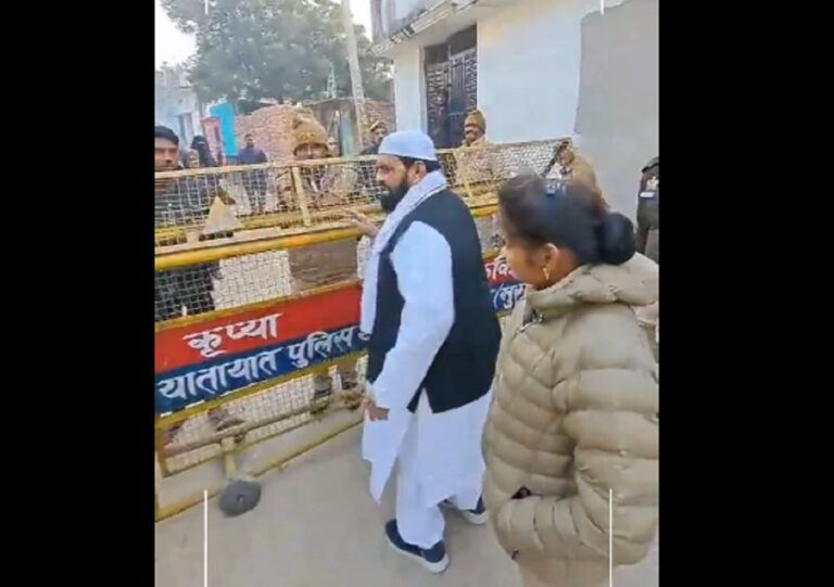 उत्तर प्रदेश में उपचुनाव बना मजाक, समुदाय विशेष के मतदाताओं को आईडी चेक के नाम पर किया जा रहा है प्रताड़ित  