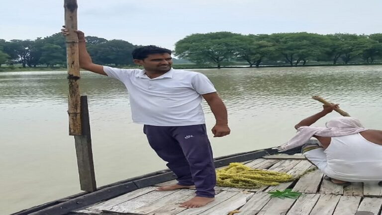 ग्राउंड रिपोर्ट: गंगा और गोमती के बीच फंसा गाजीपुर का गौरहट गांव, बाढ़ की वजह से शादी की उम्मीदें धूमिल