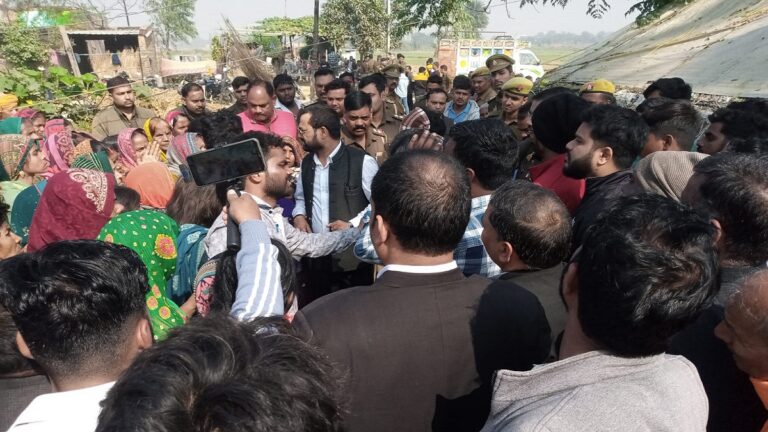 भाकपा-माले के जांच दल ने हत्या की घटना में गोरखपुर का दौरा किया, पीड़ित परिवार के लिए न्याय की मांग की