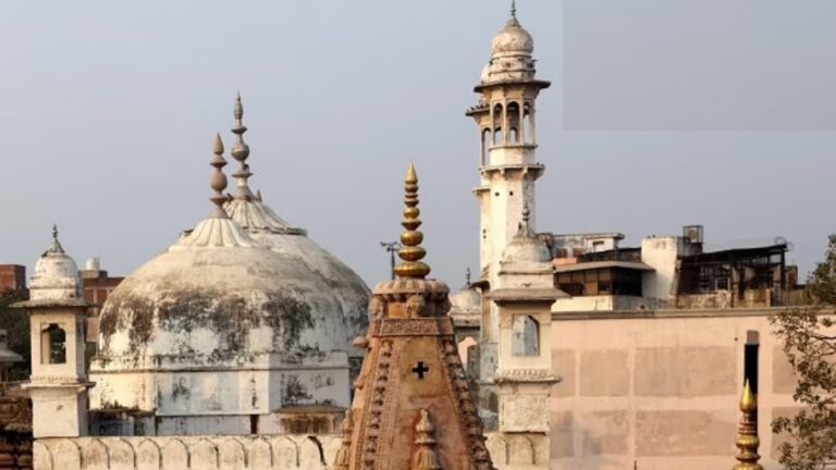 जब पूजा-पाठ के स्थल राजनीतिक स्थल में तब्दील कर दिए जाते हैं : कपिल सिब्बल 