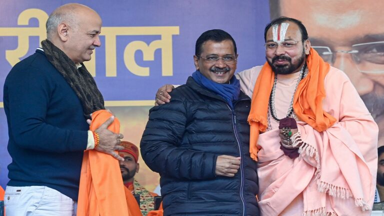 दिल्ली मॉडल फेल है, तो पास कौन?