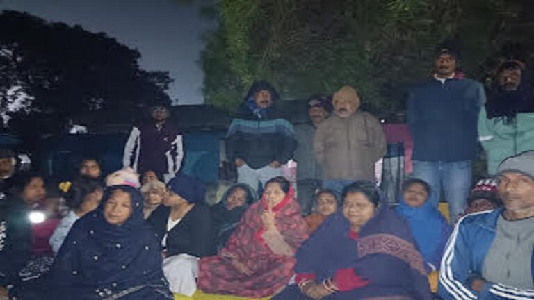 आईआईटी कानपुर की नाक के नीचे एक समुदाय खुले में शौच जाने को मजबूर !