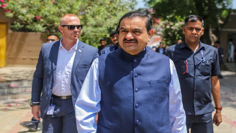 दिल्ली में ताजपोशी से समय मिले तो देखो कि अमेरिकी एजेंसी क्या कह रही है?