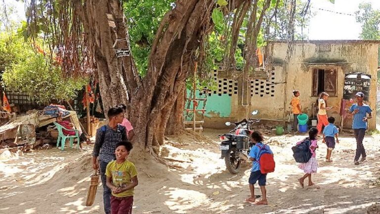ग्राउंड रिपोर्ट : यहां कठिनाइयों से गुज़रती है ज़िंदगी