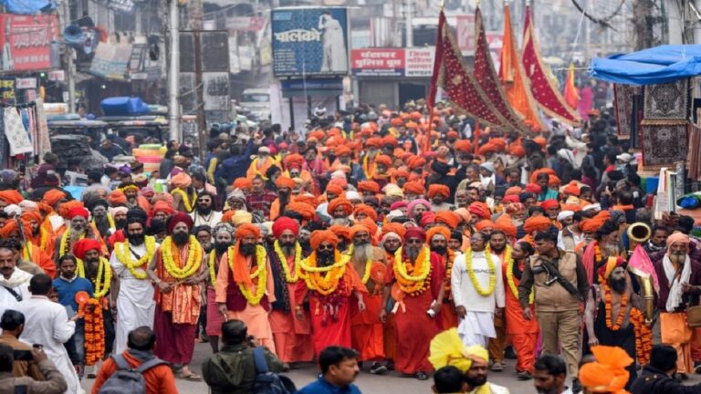 महाकुंभ-2025: कुंभ का आर्थिक और राजनीतिक शास्त्र