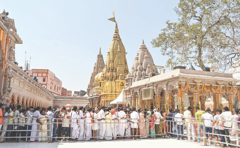 भारत में अब आशा के केंद्र क्या मंदिर ही बचे हुए हैं?