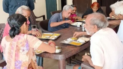 मदर्स डे : धूप छांव से दूर, संवेदनाओं की राख में सुलगती ज़िंदगियां,  जहां आसरा है प्रयागराज का धनराज वृद्धाश्रम