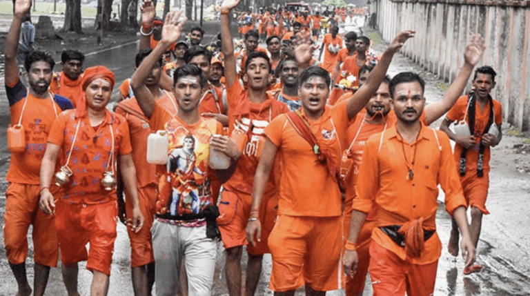 कांवड़ यात्रा अब धार्मिक नहीं बल्कि योजनाबद्ध राजनीतिक कार्यक्रम बन गयी है