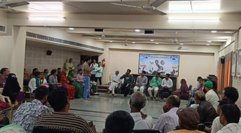 अवैध डिमोलिशन के खिलाफ गुजरात कांग्रेस चलाएगी अभियान, अध्यक्ष चावड़ा ने पीड़ितों के साथ की बैठक