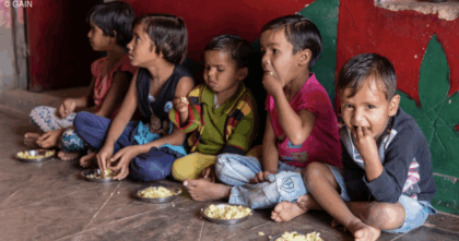 क्या आठ रुपये में देश के भविष्य की भूख मिटेगी?