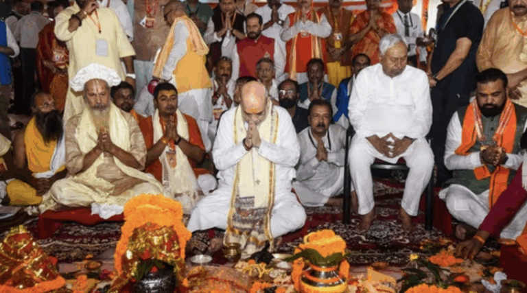 मंडल छोड़ कमंडल के साथ हुए नीतीश ,मंदिर-एसआईआर के सहारे सत्ता में लौटने की कोशिश