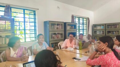 आदिवासी महिलाओं के जमीन पर अधिकार को लेकर लैंड राइट फॉर आदिवासी वीमेन ग्रुप ने की बैठक 